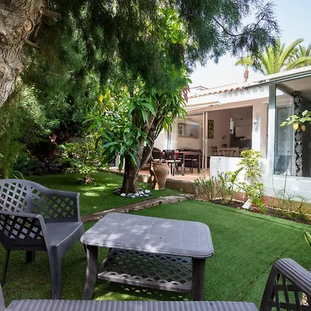 Hemeras Boutique Homes - Bungalow With Private Garden 5min From The Beach Tatil Evi Playa de las Américas