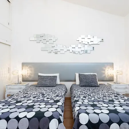 Ferienhaus Hemeras Boutique Homes - Bungalow With Private Garden 5min From The Beach